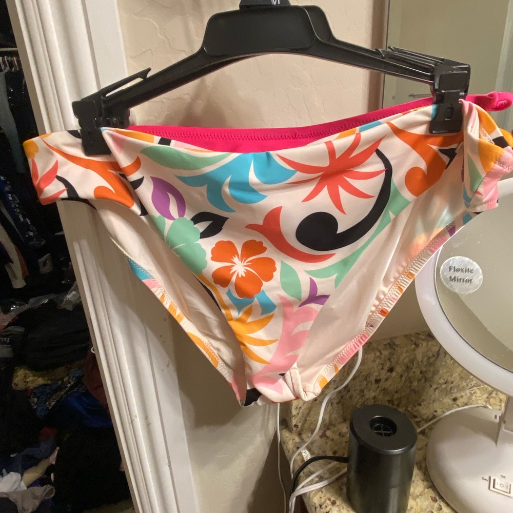 Sanctuary white sand XL bikini bottom